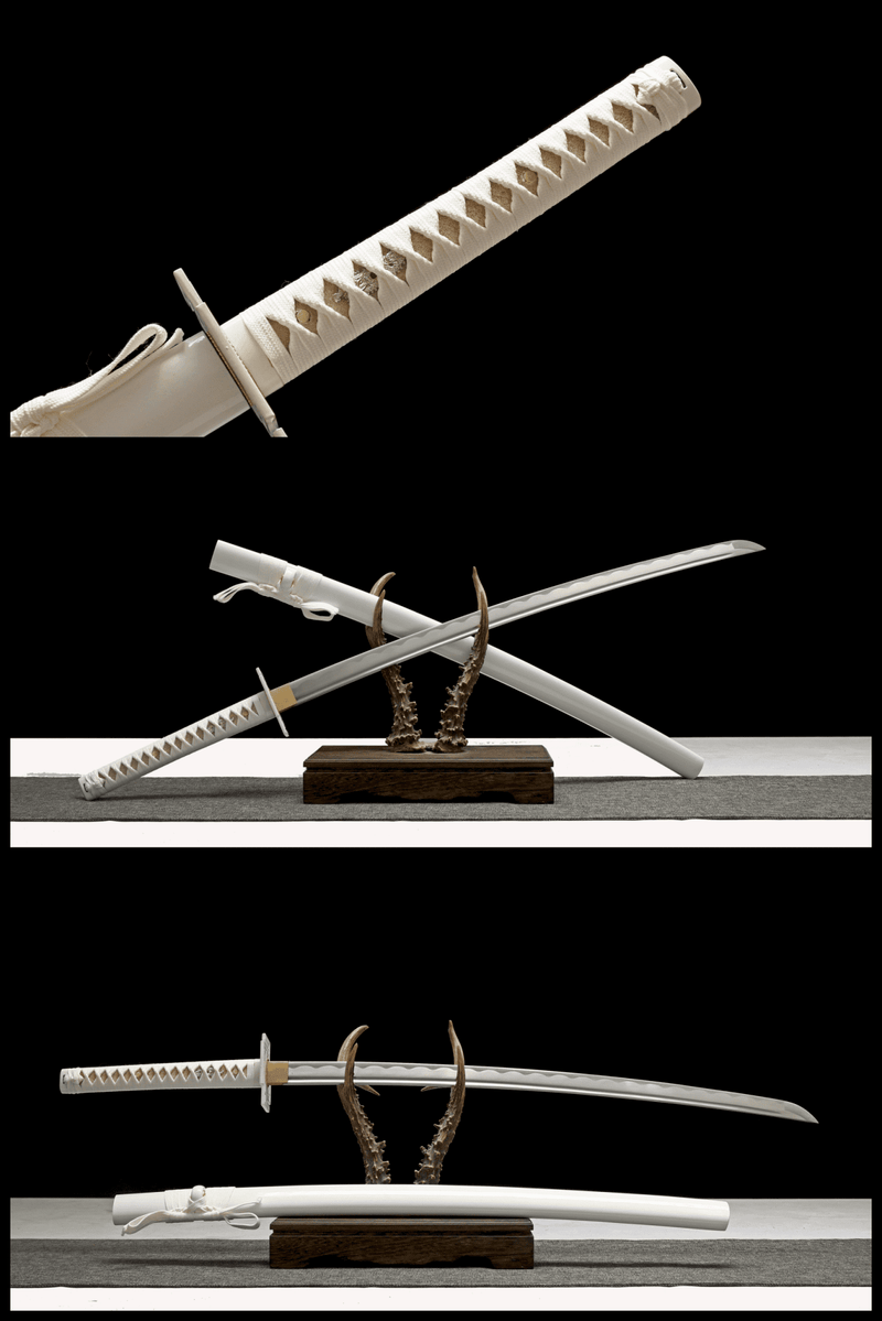 Ichigo Bankai Sword - Bleach Katana Replica by Kanu Swords