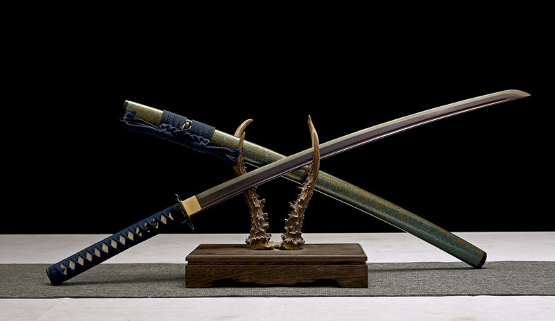 High-quality Damascus steel katana featuring a striking blue special edge design