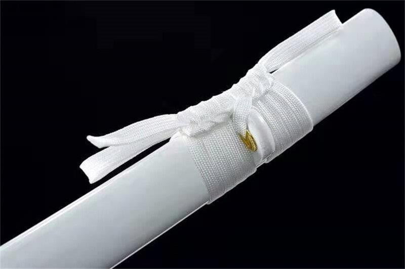 High-grade T10 steel Japanese katana featuring a beautiful geisha design, handmade for samurai enthusiasts